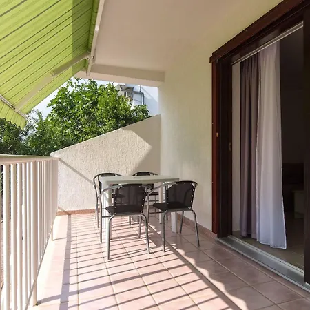 Samy By Interhome *