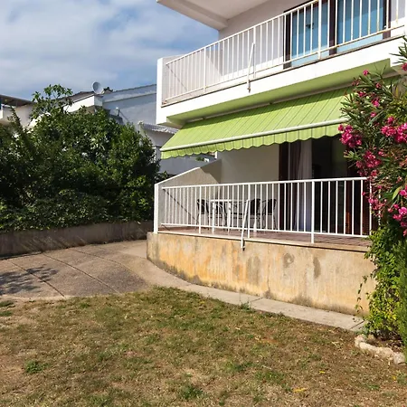 Samy By Interhome Apartman